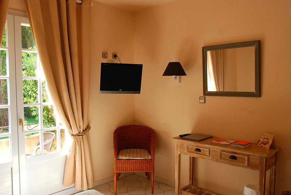 Hotel Les Mazets Des Roches 타라스콩 객실 사진