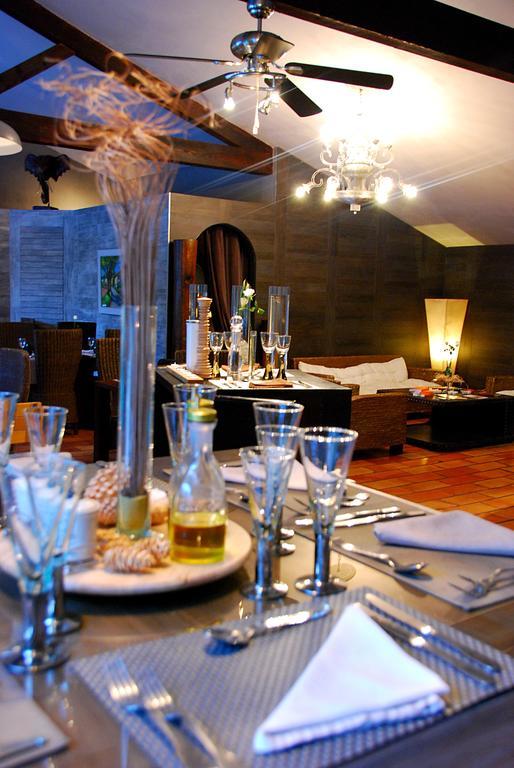 Hotel Les Mazets Des Roches 타라스콩 외부 사진