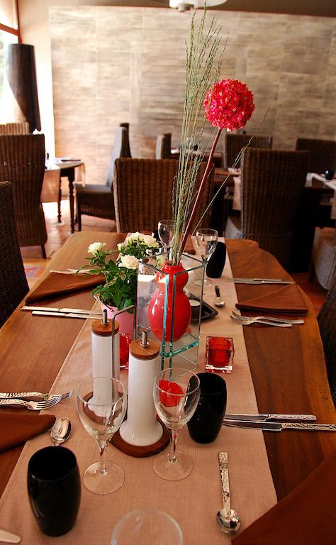 Hotel Les Mazets Des Roches 타라스콩 외부 사진