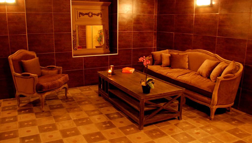 Hotel Les Mazets Des Roches 타라스콩 외부 사진