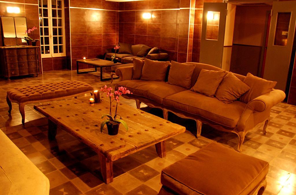 Hotel Les Mazets Des Roches 타라스콩 외부 사진