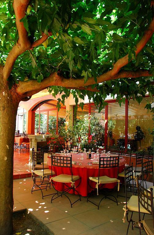 Hotel Les Mazets Des Roches 타라스콩 외부 사진