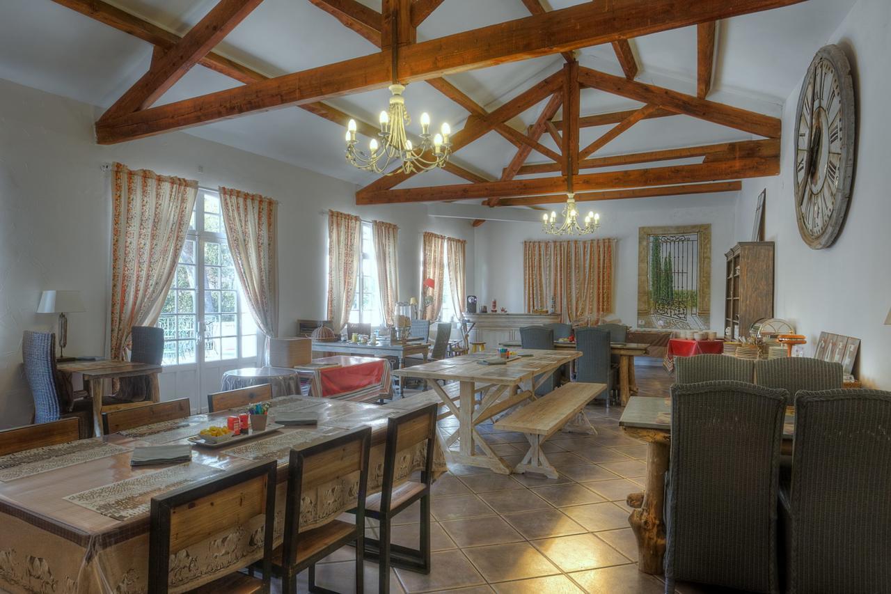 Hotel Les Mazets Des Roches 타라스콩 외부 사진