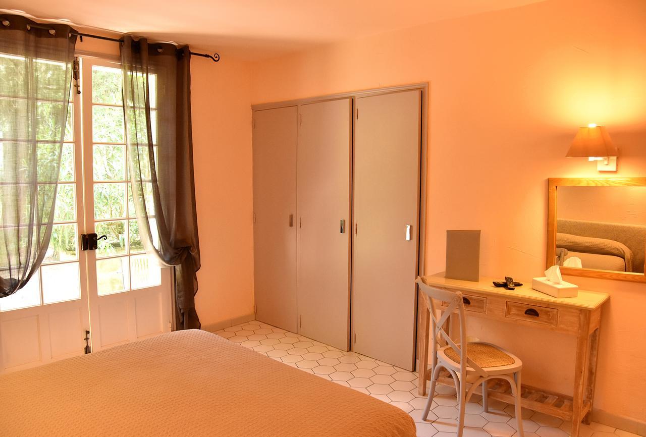 Hotel Les Mazets Des Roches 타라스콩 외부 사진
