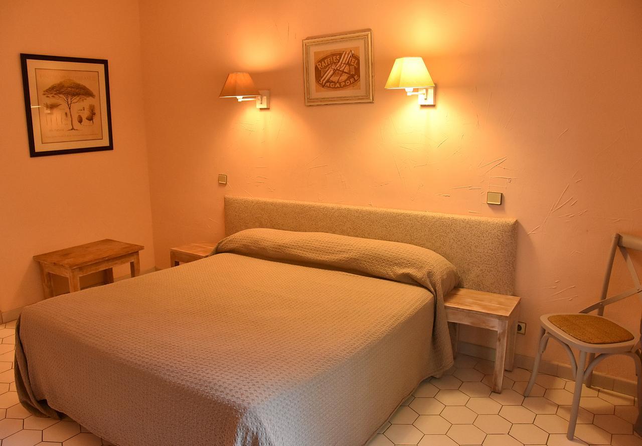 Hotel Les Mazets Des Roches 타라스콩 외부 사진