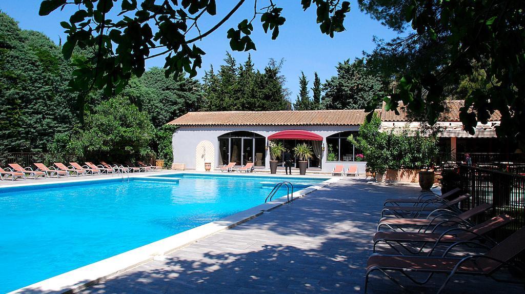 Hotel Les Mazets Des Roches 타라스콩 외부 사진