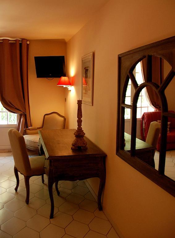 Hotel Les Mazets Des Roches 타라스콩 외부 사진